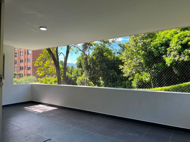 Apartamento de 3 alcobas en venta en El Poblado, Medellín, 230 m² · foto 20 de 20