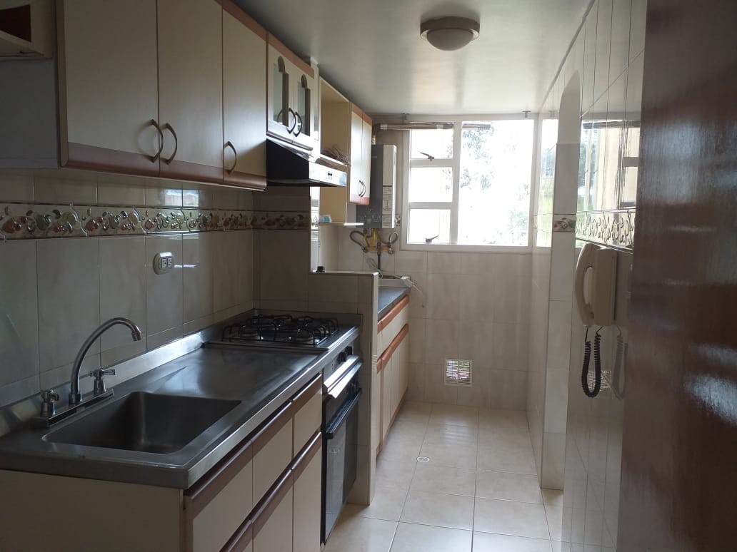 Apartamento en venta en La Liberia, Bogotá · foto 6 de 24