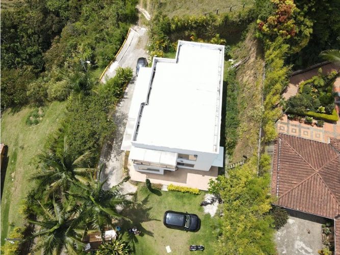 Finca en venta en El Salado, Envigado, 380 m² · foto 4 de 24