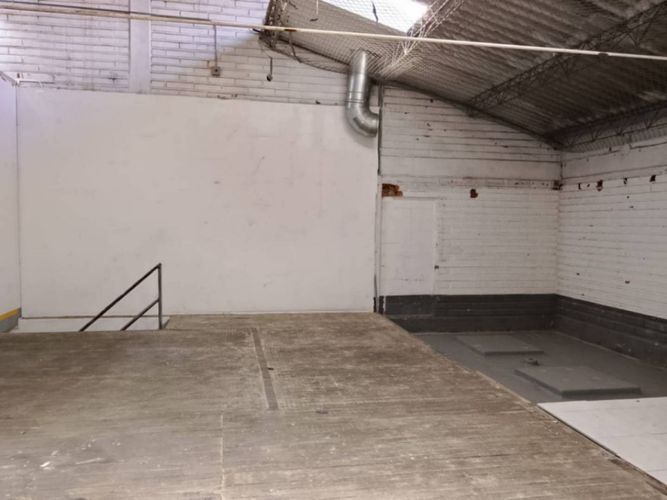 Bodega en arriendo en Colombia, Medellín, 310 m² · foto 6 de 13