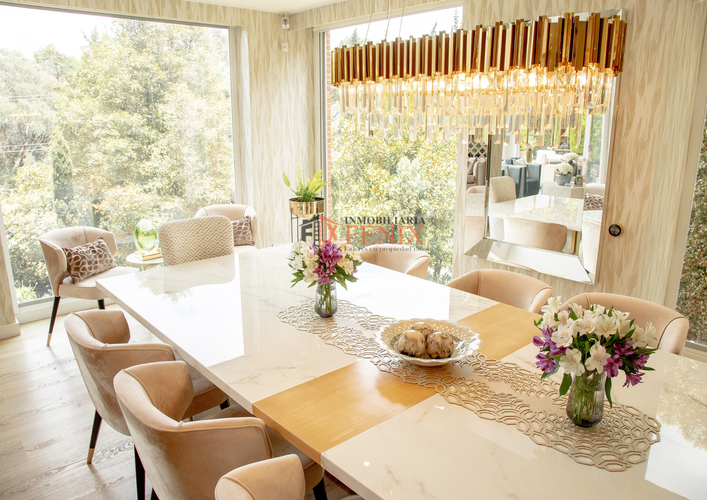 Casa de 5 alcobas en venta en Colina Campestre, Bogotá, 521 m² · foto 2 de 10