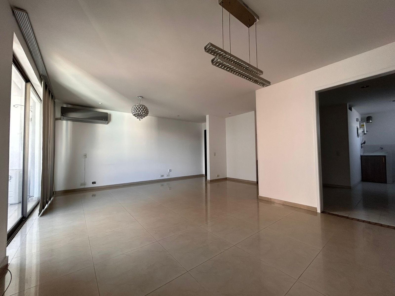 Apartamento en venta en El Ingenio, Cali · foto 8 de 24
