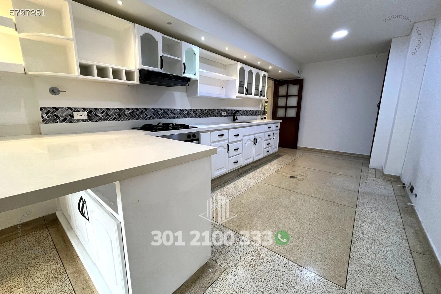 Apartamento en arriendo en Castropol, Medellín · foto 12 de 24