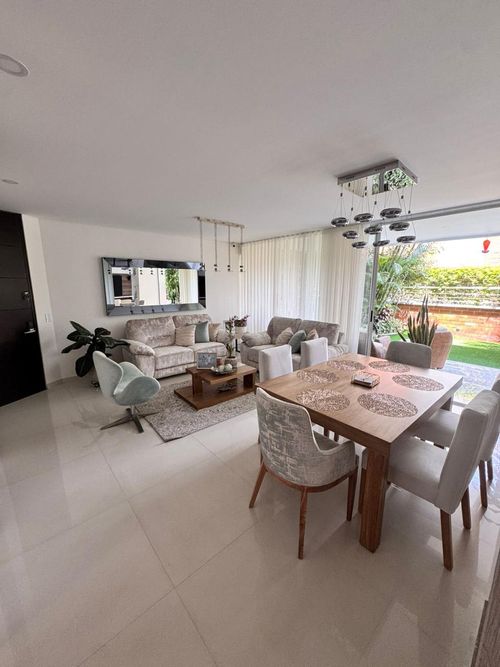 Apartamento de 3 alcobas en venta en Pance, Cali, 136 m² · foto 2 de 16