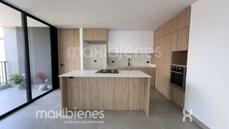 Apartamento en arriendo en Castropol, Medellín · foto 4 de 24