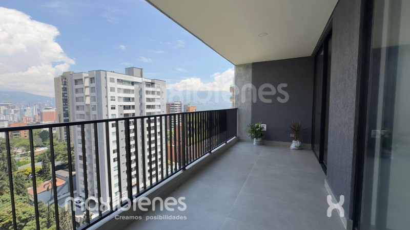 Apartamento en arriendo en Castropol, Medellín · foto 10 de 24