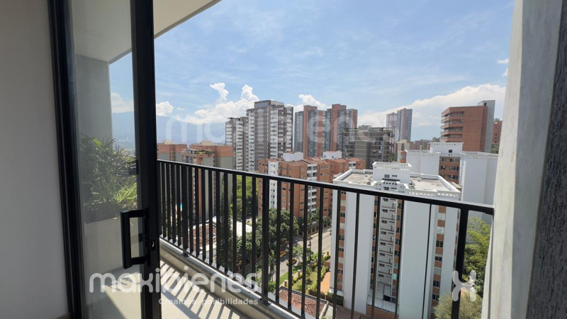 Apartamento en arriendo en Castropol, Medellín · foto 18 de 24