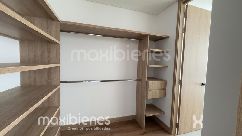 Apartamento en arriendo en Castropol, Medellín · foto 21 de 24