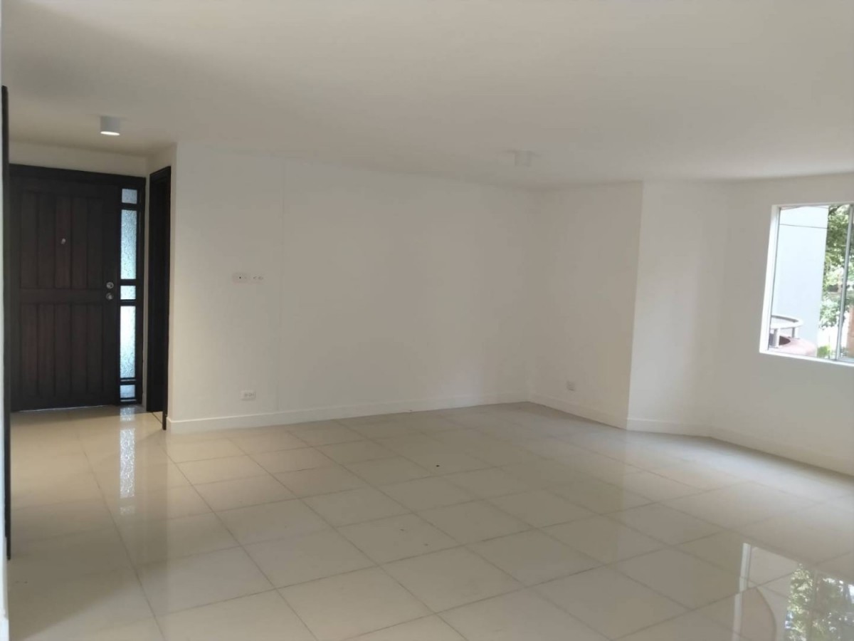 Apartamento en venta en Castropol, Medellín 4