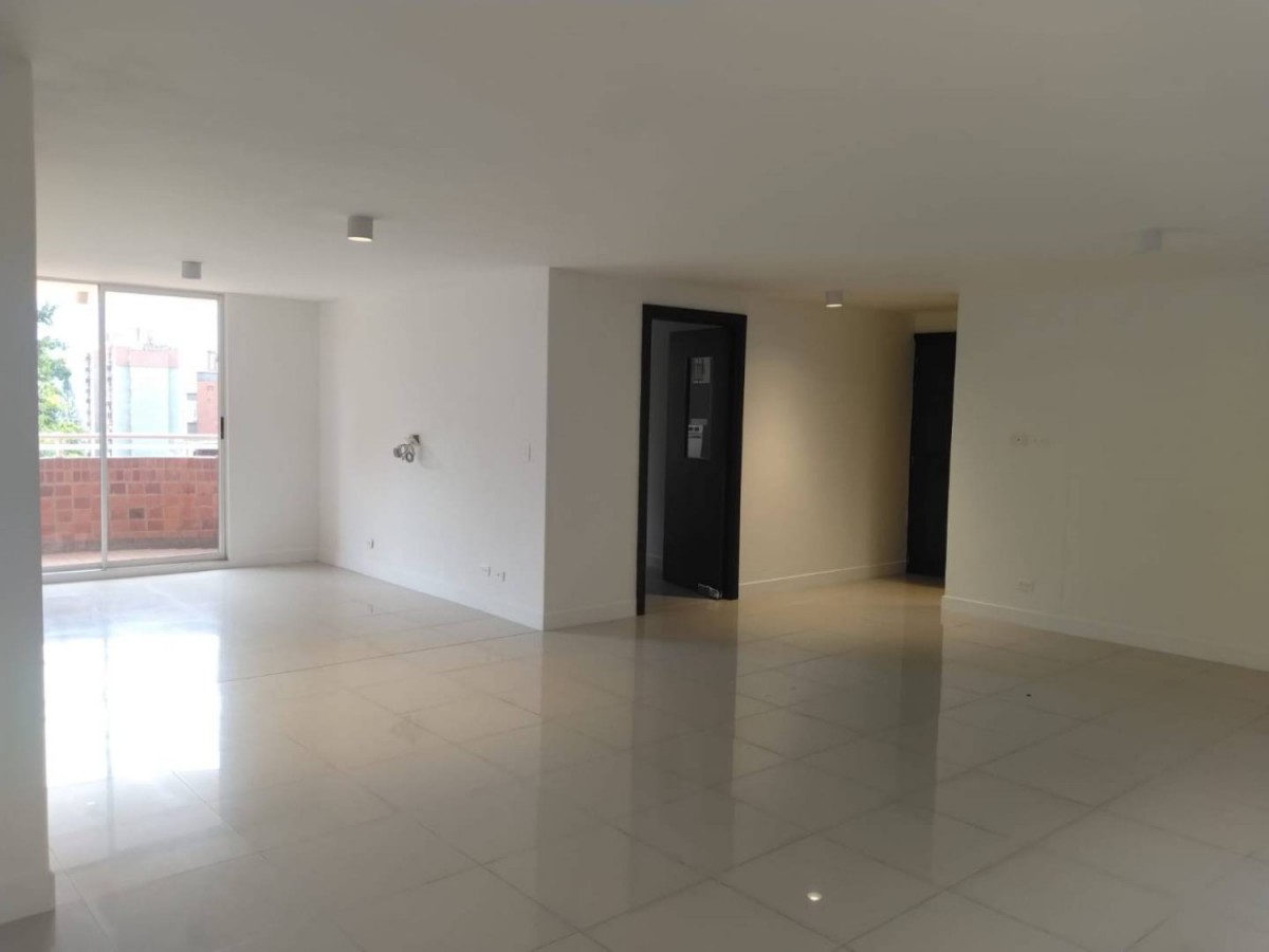Apartamento en venta en Castropol, Medellín 5