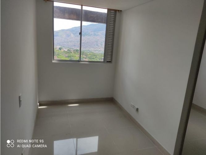 Apartamento de 2 alcobas en venta en La Pilarica, Medellín, 37 m² · foto 17 de 18