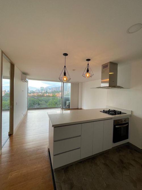 Apartamento de 1 alcoba en arriendo en El Diamante No. 2, Medellín, 65 m² · foto 3 de 13