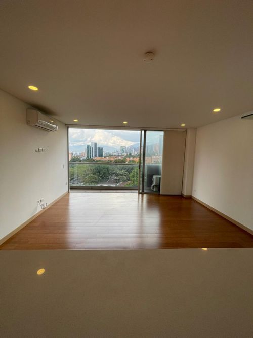 Apartamento de 1 alcoba en arriendo en El Diamante No. 2, Medellín, 65 m² · foto 8 de 13