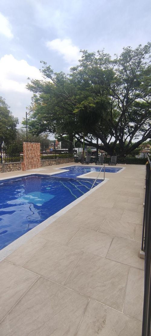 Apartamento de 3 alcobas en venta en El Limonar, Cali, 70 m² · foto 3 de 16