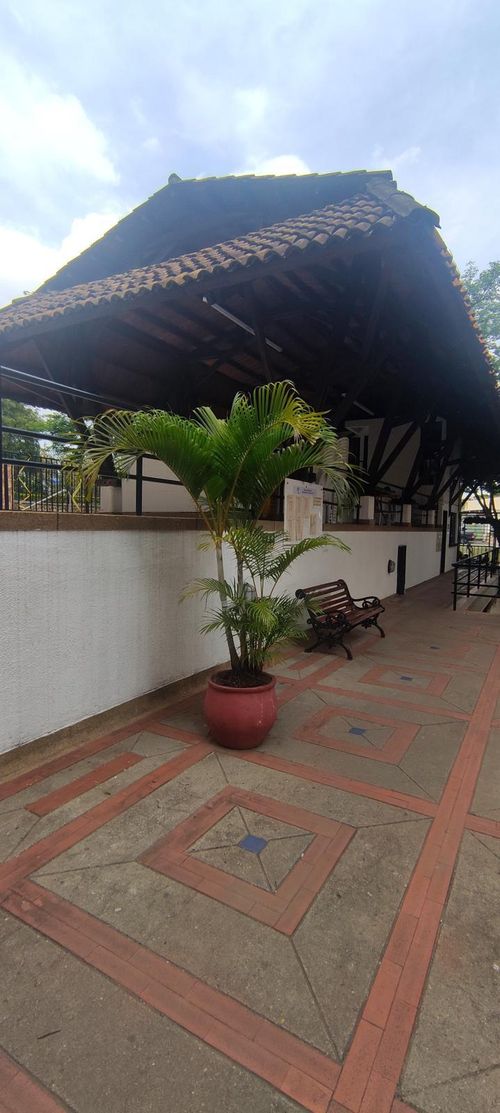 Apartamento de 3 alcobas en venta en El Limonar, Cali, 70 m² · foto 4 de 16