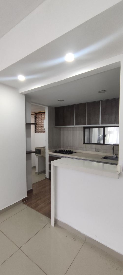 Apartamento de 3 alcobas en venta en El Limonar, Cali, 70 m² · foto 7 de 16