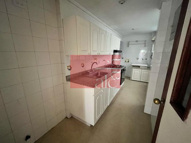 Apartamento de 3 alcobas en arriendo en Villas Del Vallejuelo 1, Envigado, 92 m² · foto 3 de 10