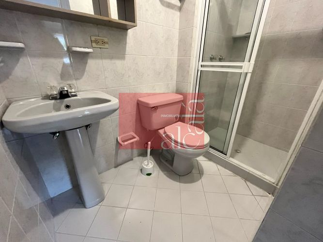 Apartamento de 3 alcobas en arriendo en Villas Del Vallejuelo 1, Envigado, 92 m² · foto 8 de 10