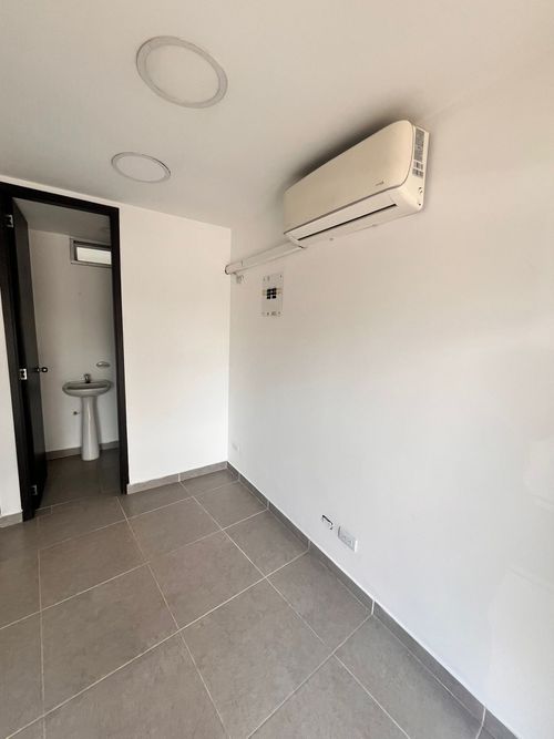 Local en arriendo en Bretaña, Cali, 30 m² · foto 4 de 12