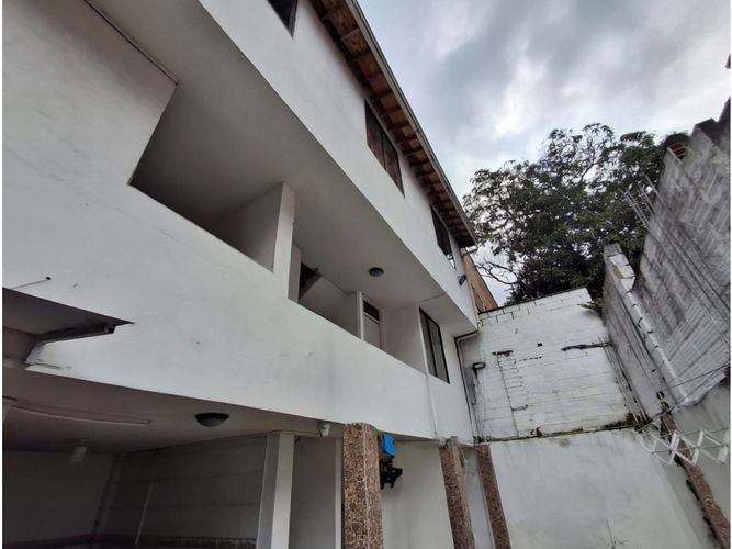 Casa de 6 alcobas en venta en Belén Los Alpes, Medellín, 270 m² · foto 7 de 15