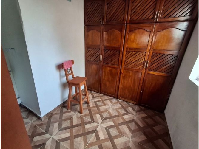 Casa de 6 alcobas en venta en Belén Los Alpes, Medellín, 270 m² · foto 9 de 15