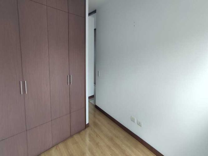 Apartamento de 2 alcobas en arriendo en Alejandría, Medellín, 95 m² · foto 8 de 24