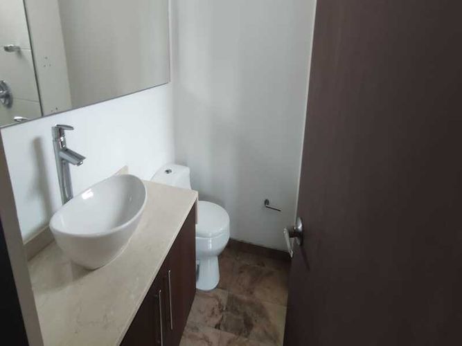 Apartamento de 2 alcobas en arriendo en Alejandría, Medellín, 95 m² · foto 21 de 24