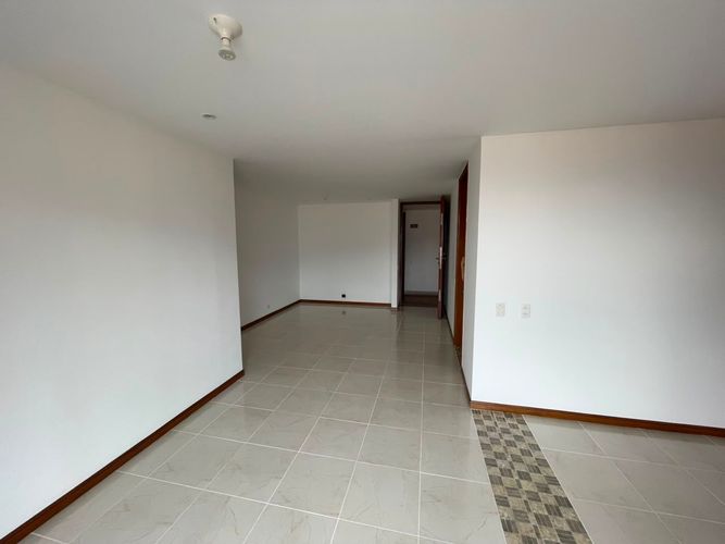 Apartamento de 3 alcobas en arriendo en La Frontera, Medellín, 112 m² · foto 5 de 17