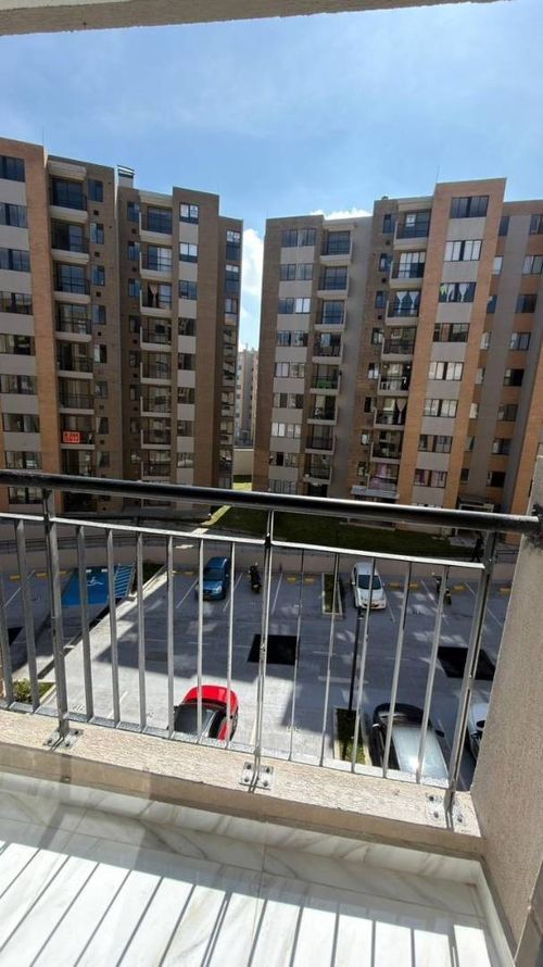 Apartamento de 2 alcobas en arriendo en Cuatro Esquinas, Rionegro, 48 m² · foto 9 de 13