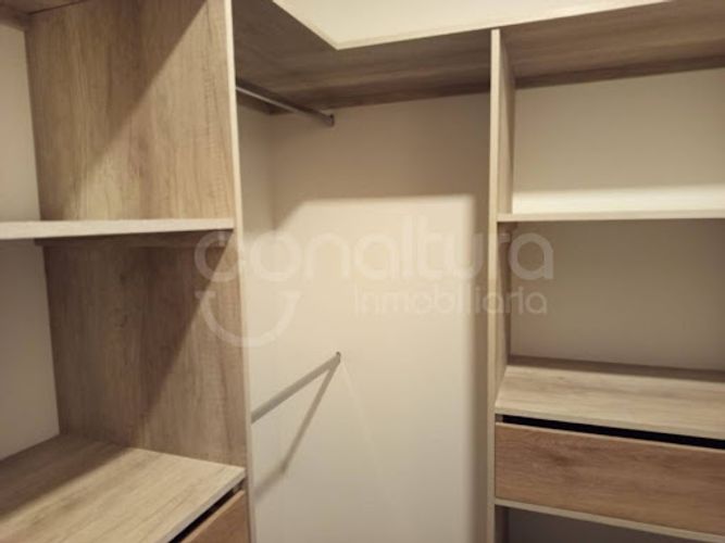 Apartamento de 3 alcobas en arriendo en Ciudad Del Río, Medellín, 121 m² · foto 3 de 17