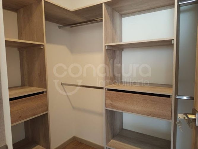 Apartamento de 3 alcobas en arriendo en Ciudad Del Río, Medellín, 121 m² · foto 8 de 17