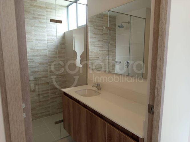 Apartamento de 3 alcobas en arriendo en Ciudad Del Río, Medellín, 121 m² · foto 11 de 17
