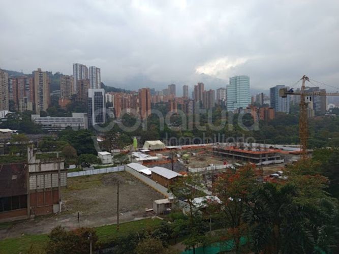Apartamento de 3 alcobas en arriendo en Ciudad Del Río, Medellín, 121 m² · foto 17 de 17