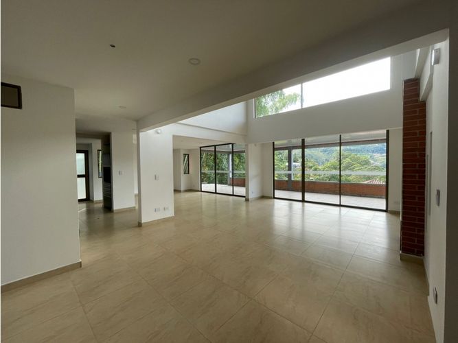 Casa de 4 alcobas en venta en La Tablaza, La Estrella, 385 m² · foto 17 de 22