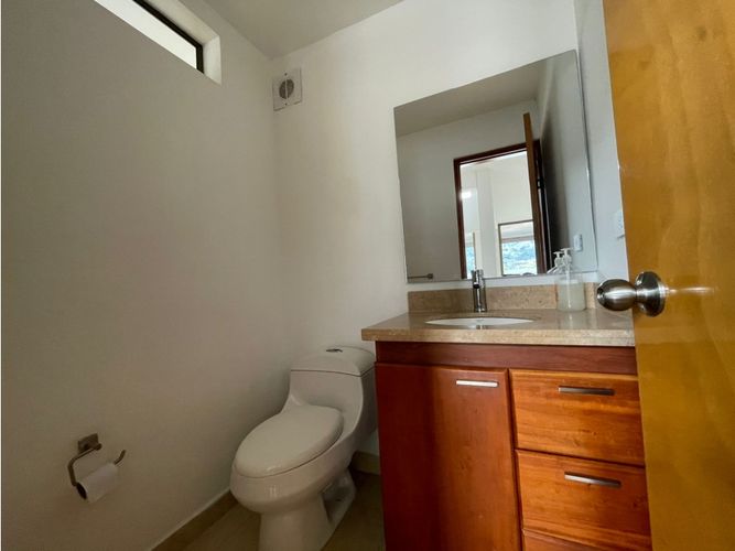 Casa de 4 alcobas en venta en La Tablaza, La Estrella, 385 m² · foto 21 de 22