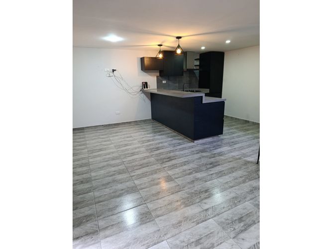 Casa en venta en Guayaquil, Armenia, 170 m² · foto 4 de 21