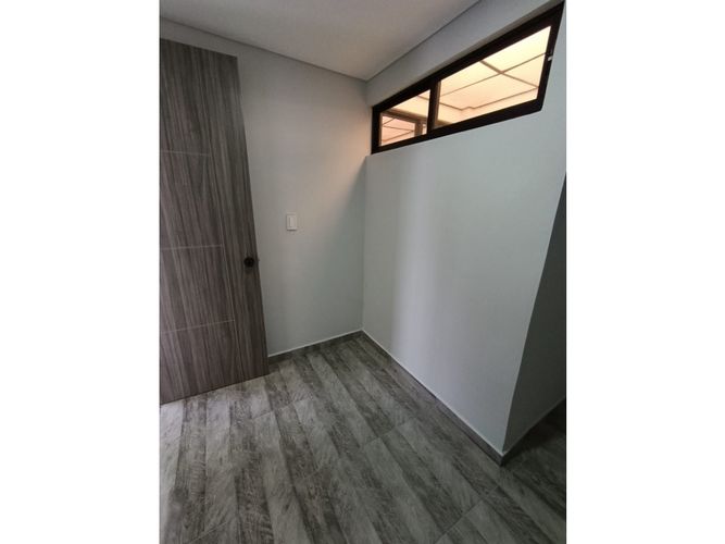 Casa en venta en Guayaquil, Armenia, 170 m² · foto 6 de 21