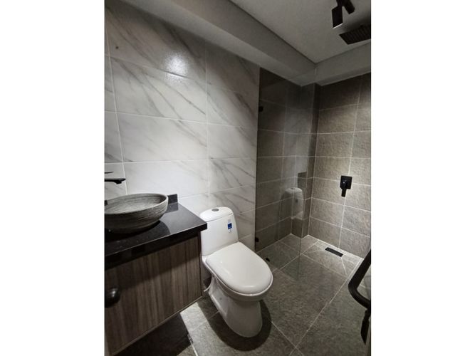 Casa en venta en Guayaquil, Armenia, 170 m² · foto 10 de 21