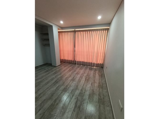 Casa en venta en Guayaquil, Armenia, 170 m² · foto 12 de 21