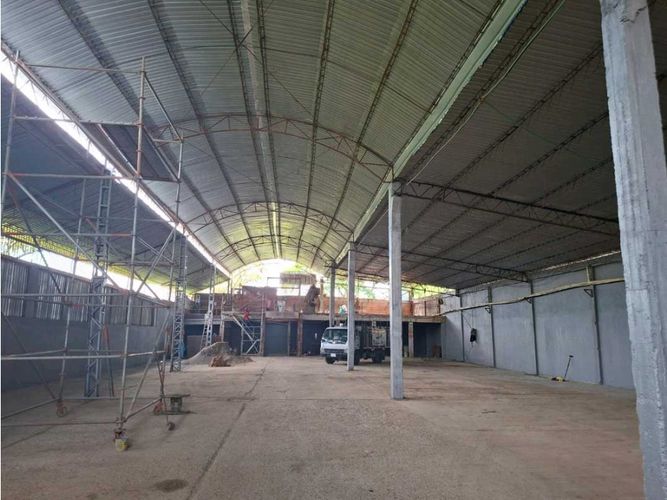 Bodega en arriendo en Cascajal, Cali, 1700 m² · foto 3 de 4