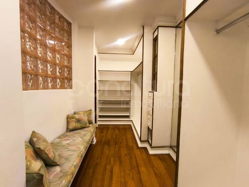 Apartamento de 3 alcobas en arriendo en Los Balsos, Medellín, 241 m² · foto 16 de 24