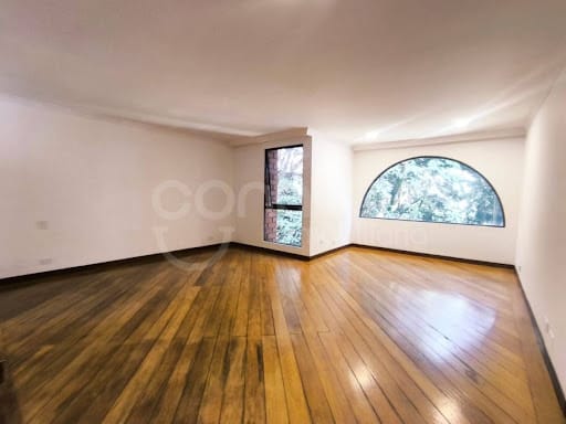 Apartamento de 3 alcobas en arriendo en Los Balsos, Medellín, 241 m² · foto 18 de 24