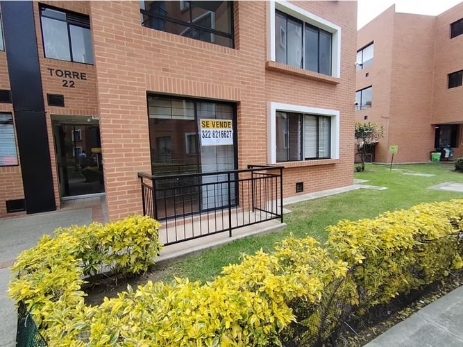 Apartamento de 2 alcobas en venta en Zona Centro, Madrid, 47 m² · foto 2 de 18