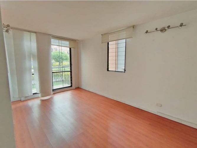 Apartamento de 2 alcobas en venta en Zona Centro, Madrid, 47 m² · foto 5 de 18