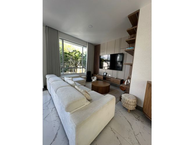 $1.300.000.000 en Cr. Bosques De Palermo