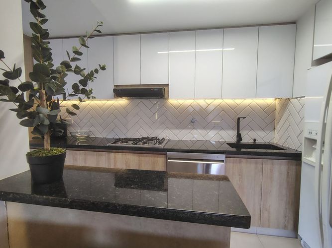 Apartamento de 2 alcobas en arriendo en El Poblado, Medellín, 77 m² · foto 13 de 19