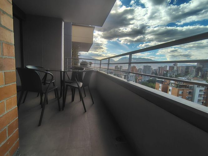 Apartamento de 2 alcobas en arriendo en El Poblado, Medellín, 77 m² · foto 19 de 19