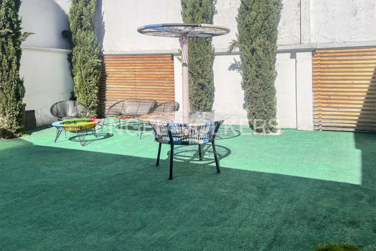 Casa en venta en San Luis, Bogotá, 297 m² · foto 5 de 7
