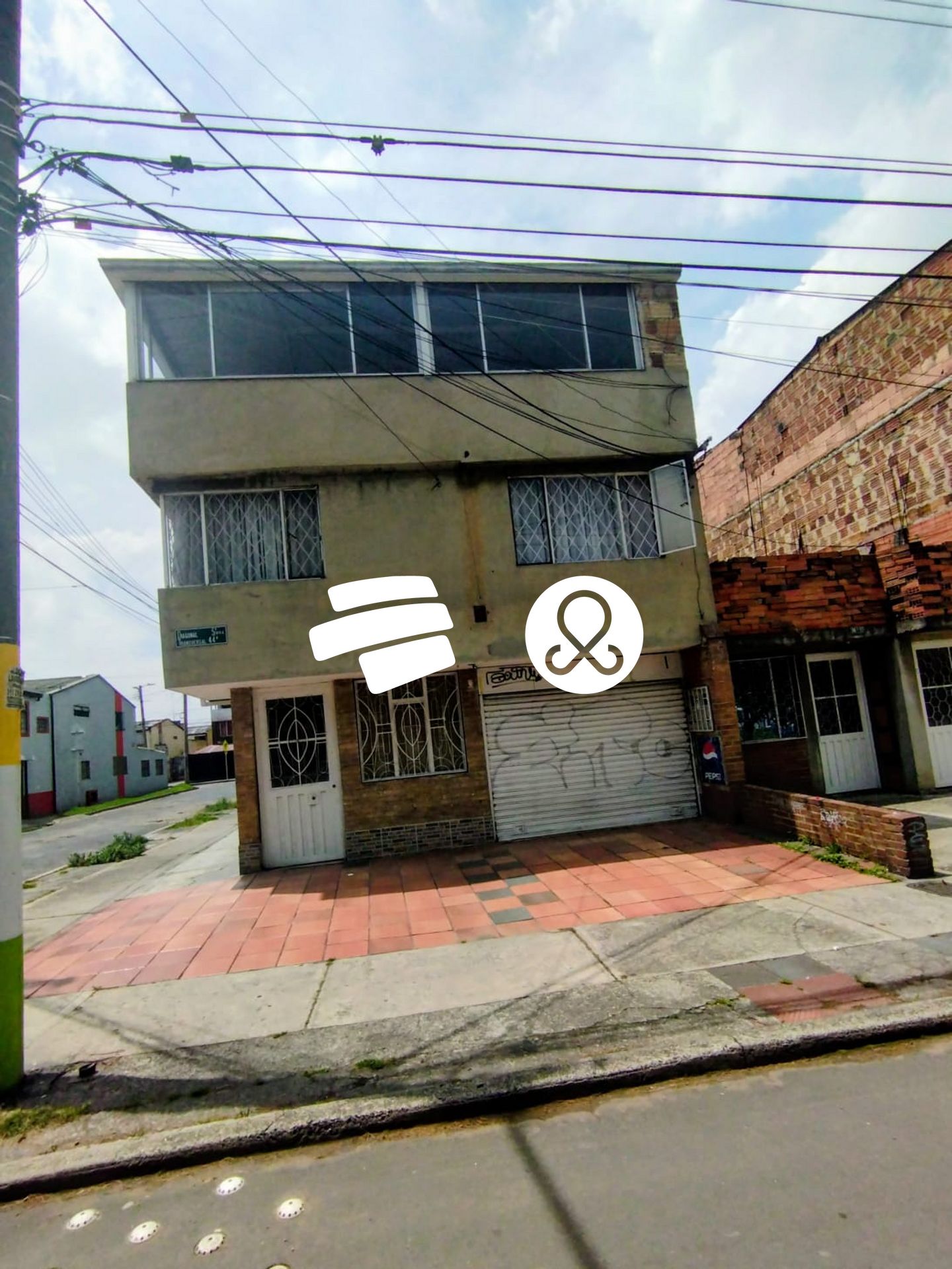 Casa en venta en San Francisco, Bogotá · foto 3 de 24