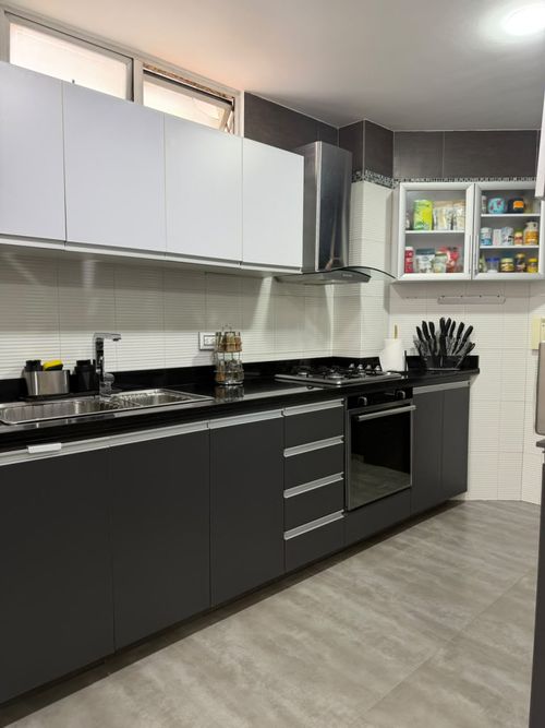 Apartamento de 3 alcobas en venta en Ub. Pinar Del Rio, Los Patios, 123 m² · foto 2 de 12
